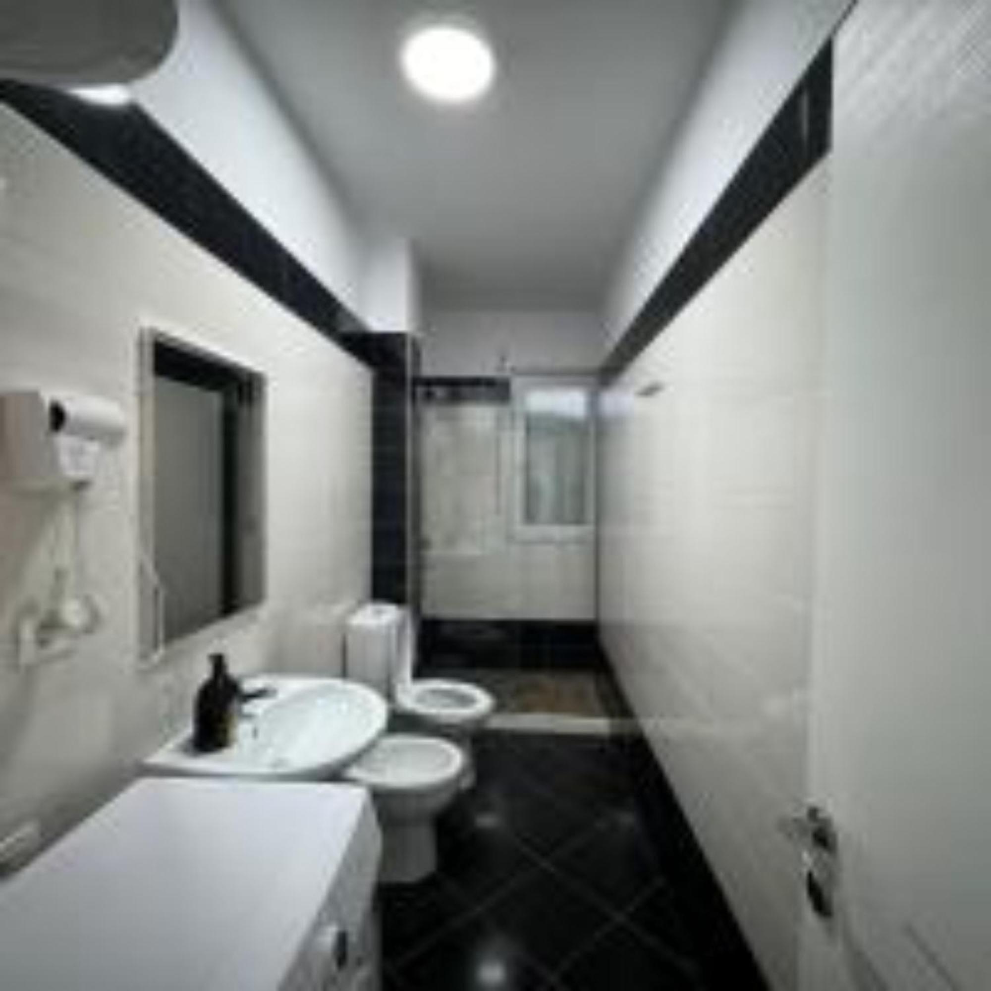 Nuna Hotel Radhime Exterior photo