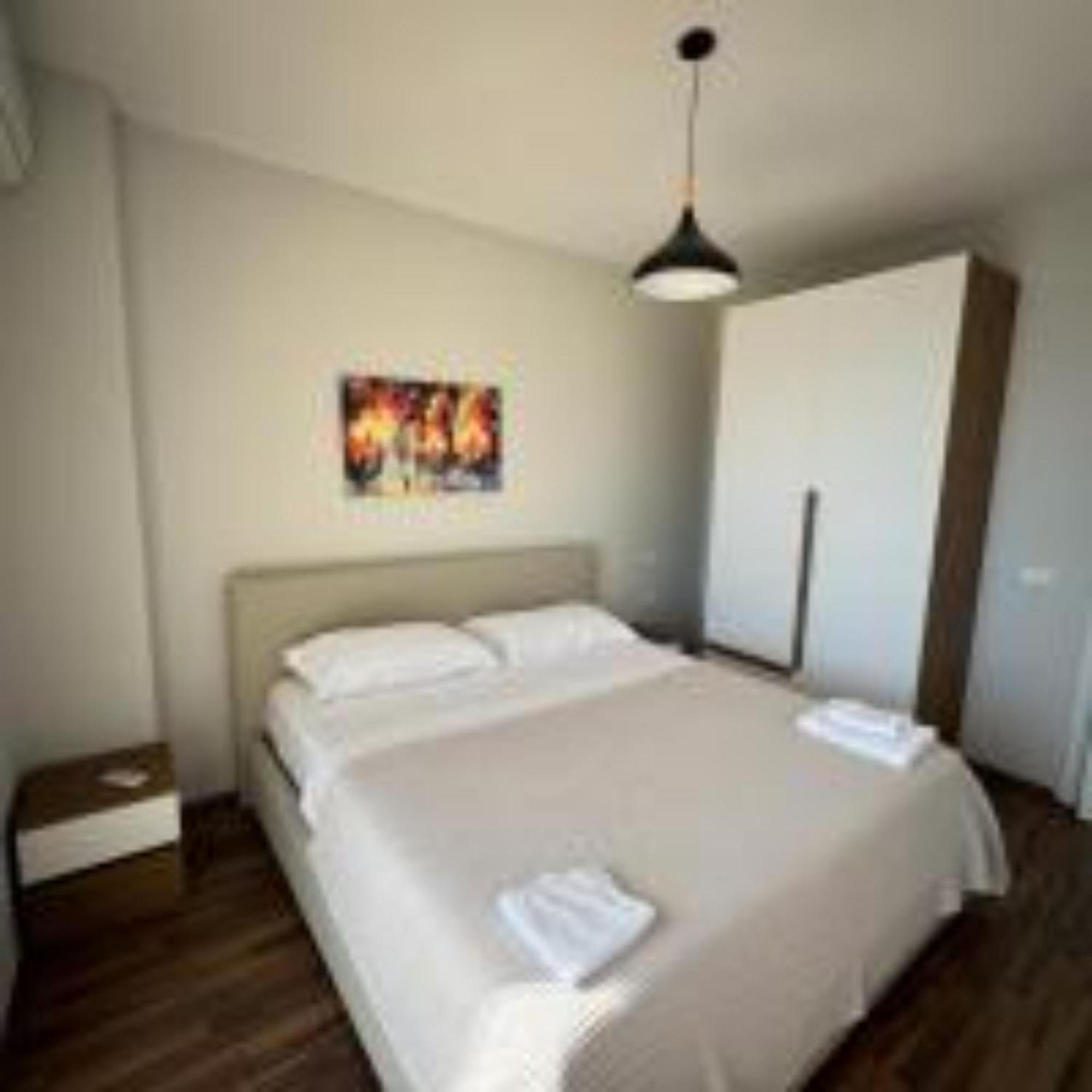 Nuna Hotel Radhime Exterior photo